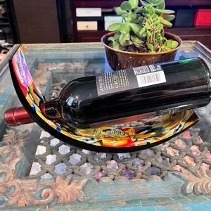 Artistic wine unique wine bottle holder